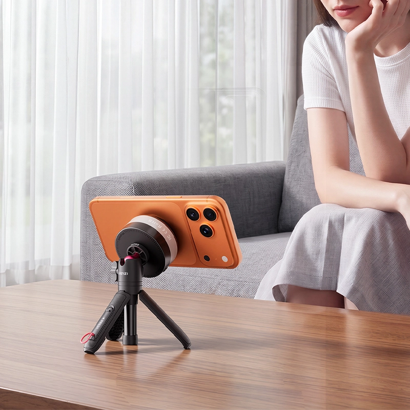 Ulanzi sk37 magnetic & 1:4%22 electric suction mount 22